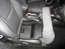 hueco asiento renegade.jpg