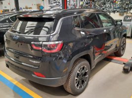 Jeep Compass TH (trasera).jpeg