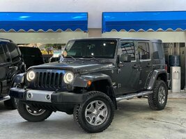jeep W Sahara jk 2014.jpg